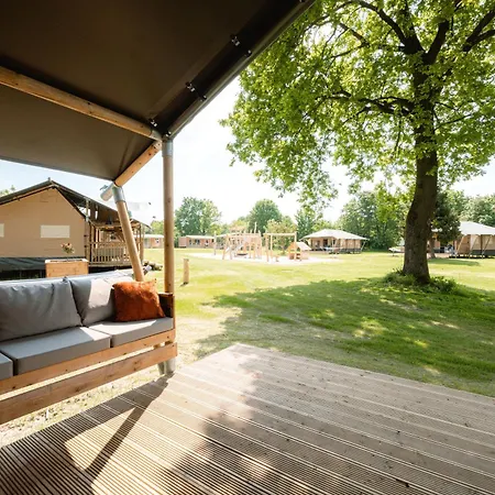 Safaritent Wood Met Tuinzicht Luxury tent *