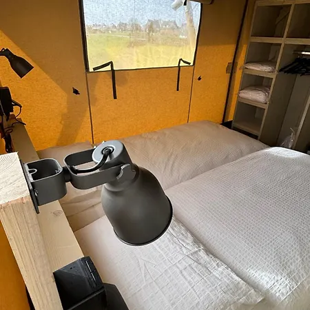 Safaritent Wood Met Tuinzicht Luxury tent *
