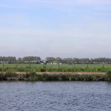 Safaritent Wood Met Tuinzicht * Nieuwe Wetering