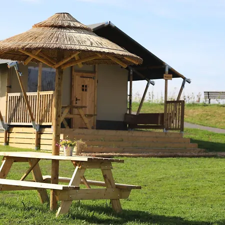 Safaritent Wood Met Tuinzicht Luxury tent Nieuwe Wetering