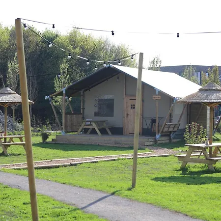 Safaritent Wood Met Tuinzicht Nieuwe Wetering